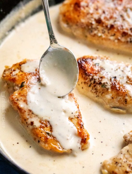 One Pan Creamy Garlic Chicken Breasts Quick Easy The Chunky Chef