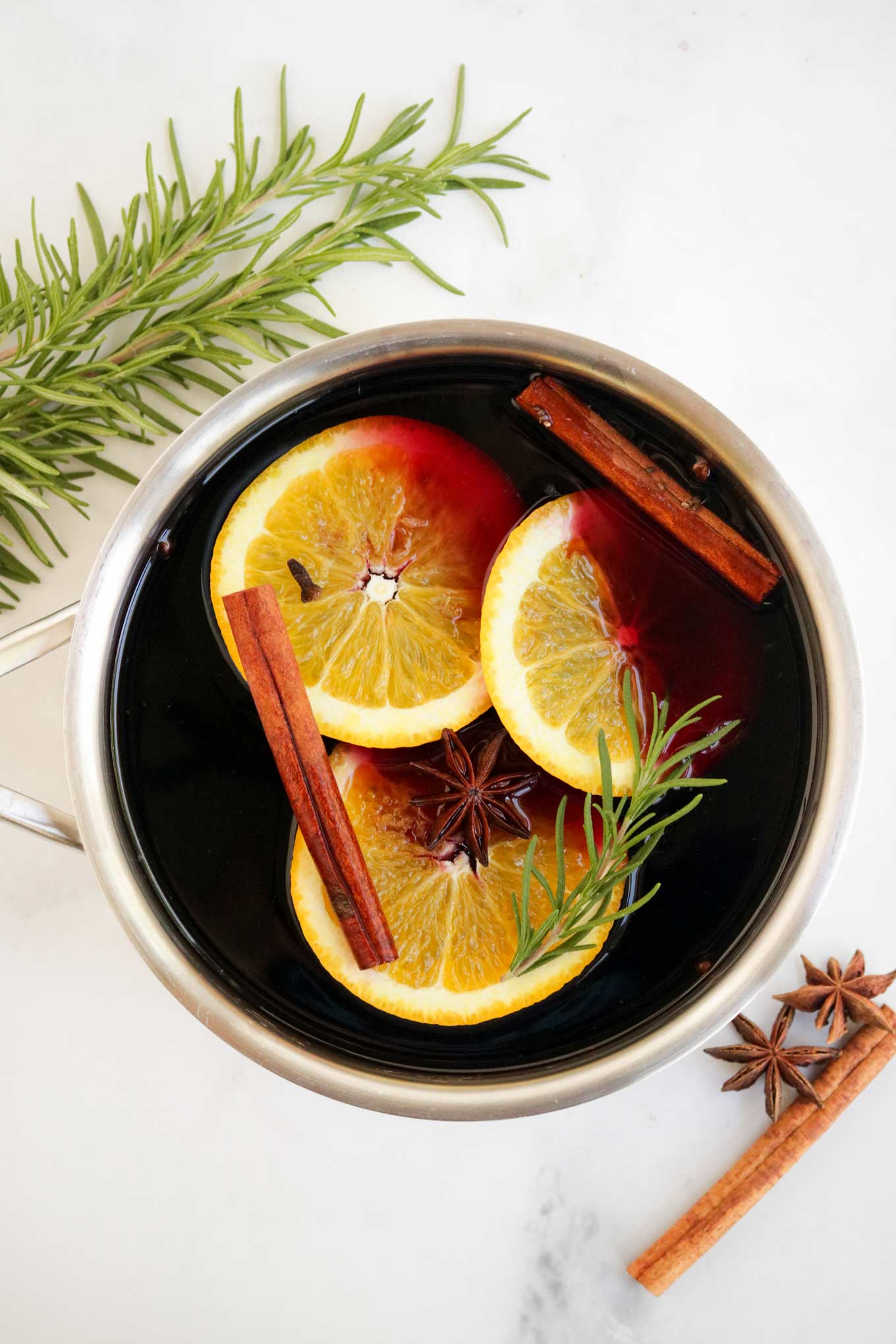 Spiced Mulled Wine Great For The Holidays The Chunky Chef