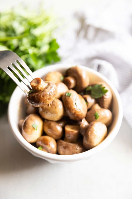 Buttery Crockpot Ranch Mushrooms (3 ingredients!) - The Chunky Chef