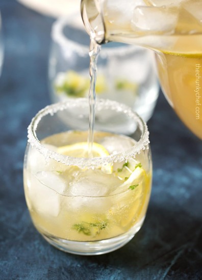 Kentucky Lemonade Recipe (bourbon cocktail) - The Chunky Chef