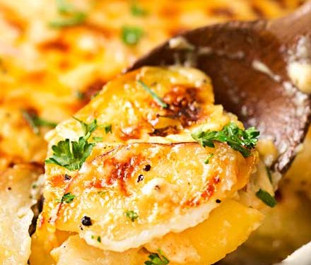 Scalloped Potatoes Au Gratin - Bad Batch Baking - Restaurant Copycat  Recipes & Family Favorites