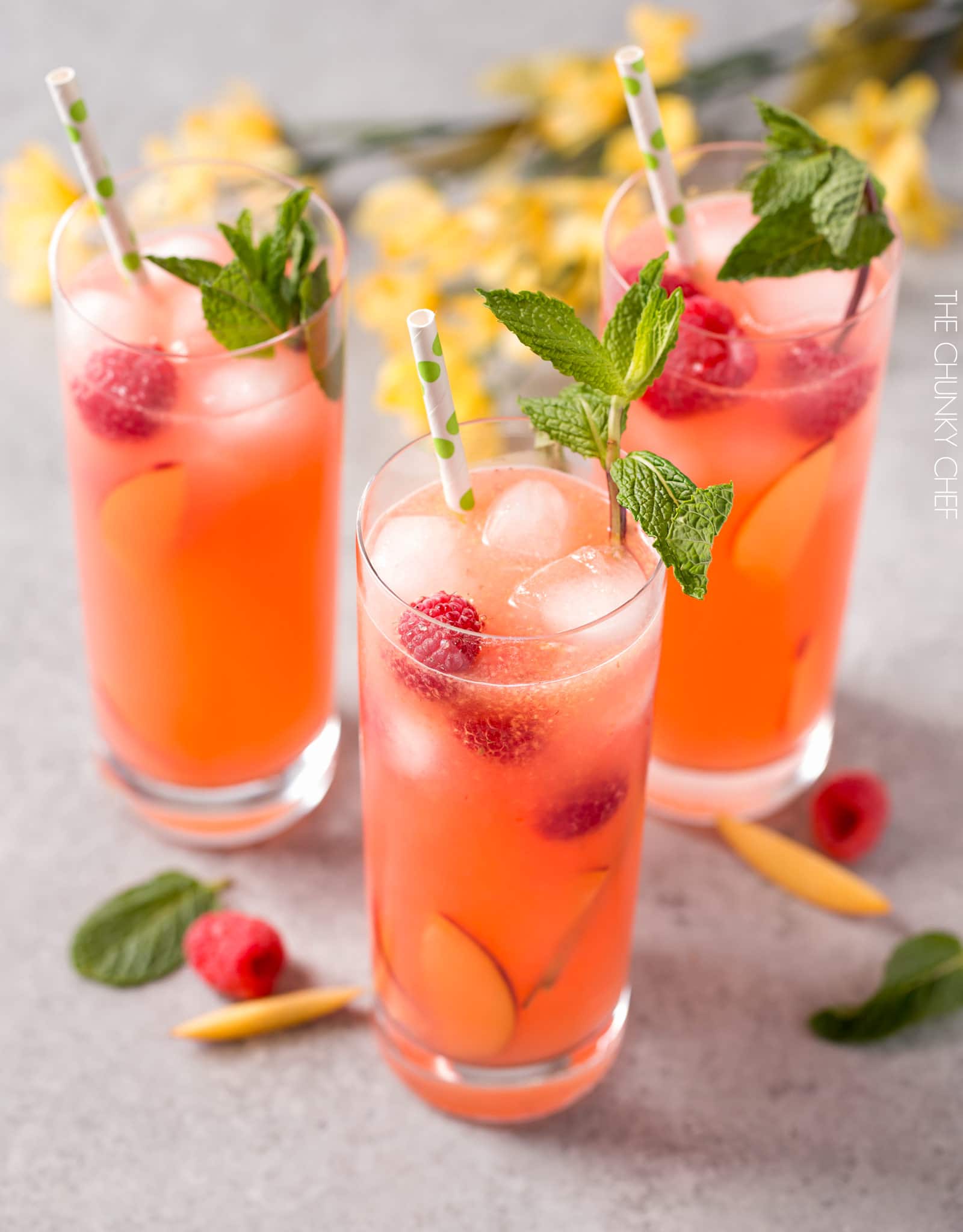 Homemade-Raspberry-Peach-Lemonade-5 - The Chunky Chef