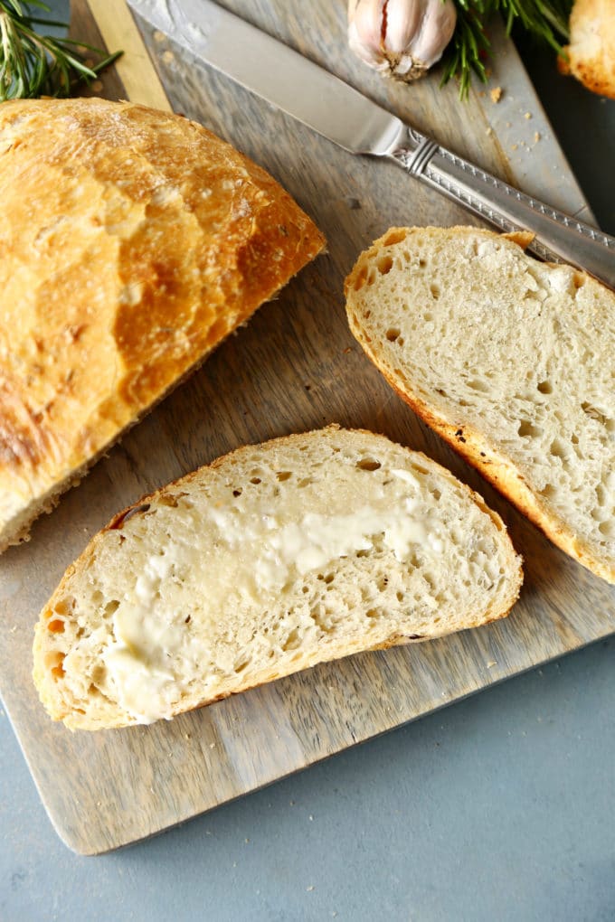 Homemade Artisan No Knead Bread - The Chunky Chef