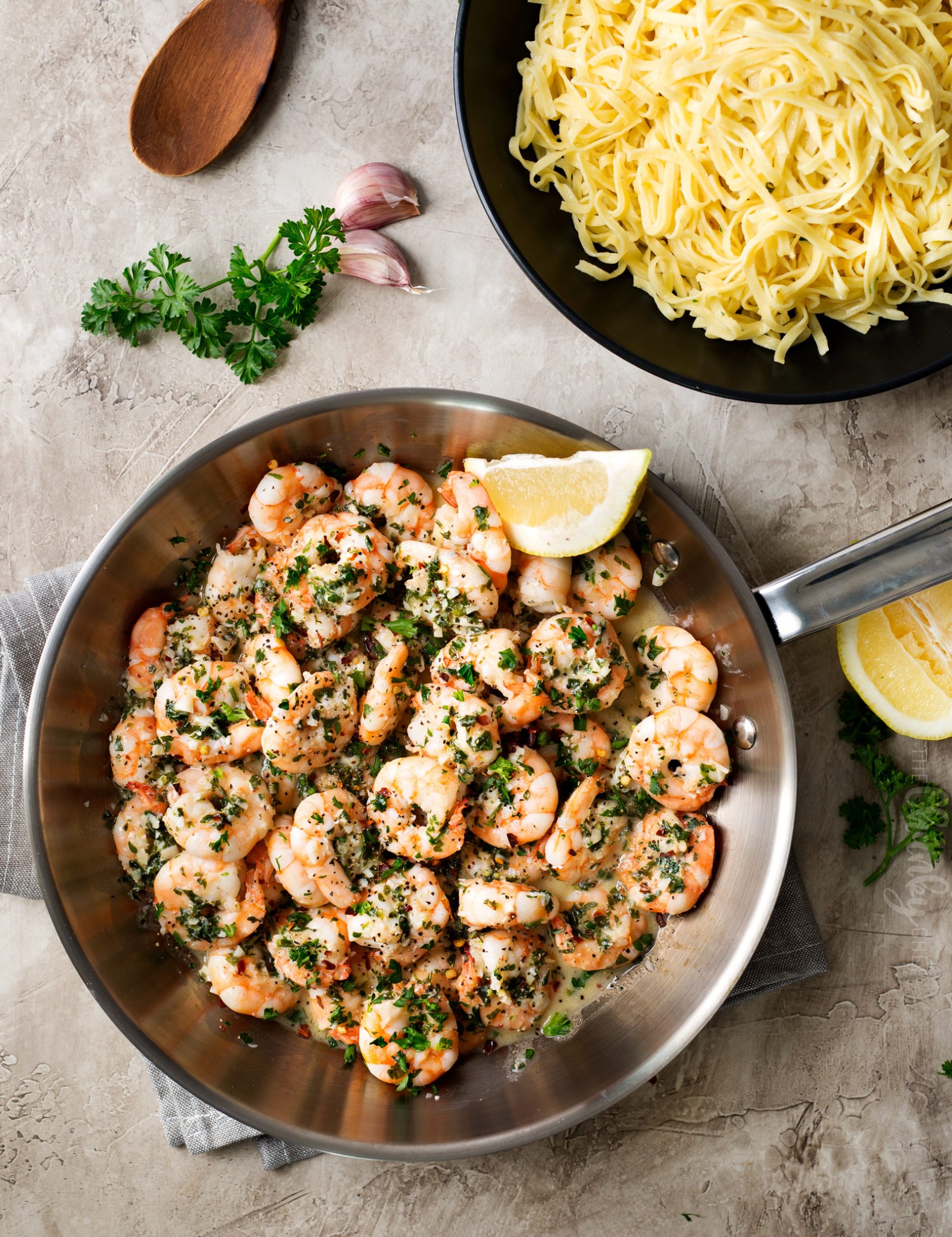 One Pot Minute Shrimp Scampi The Chunky Chef