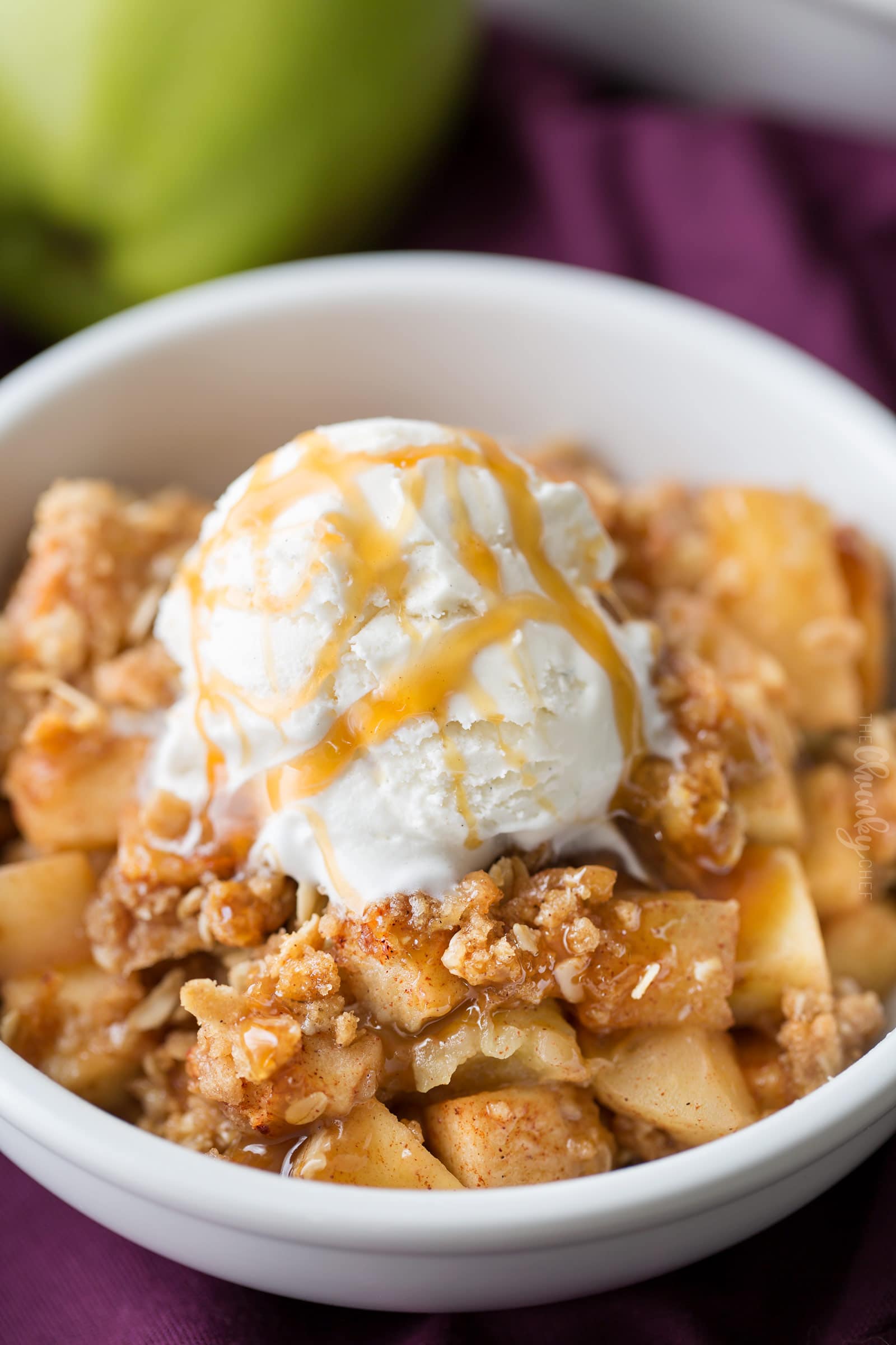 Old Fashioned Easy Apple Crisp - The Chunky Chef