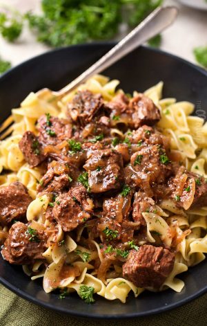 Drunken Slow Cooker Beef Stew (Beef Carbonnade) - The Chunky Chef