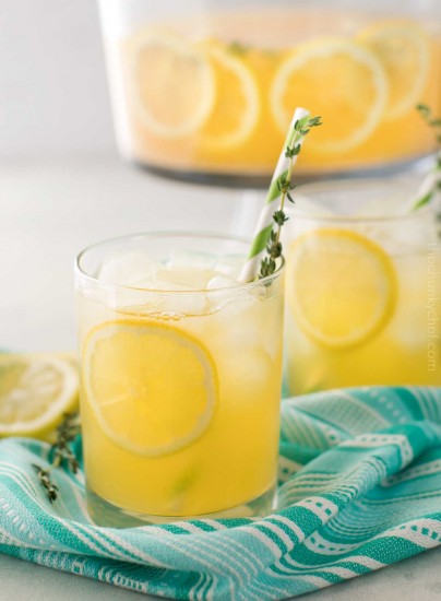 Summer Peach Lemonade Recipe - The Chunky Chef