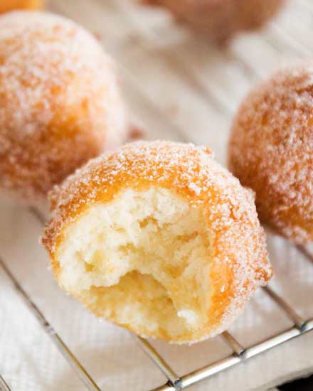 Easy Homemade Donut Holes - The Chunky Chef