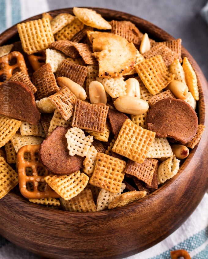 https://www.thechunkychef.com/wp-content/uploads/2018/12/Slow-Cooker-Bold-Chex-Mix-Recipe-bowl-680x846.jpg