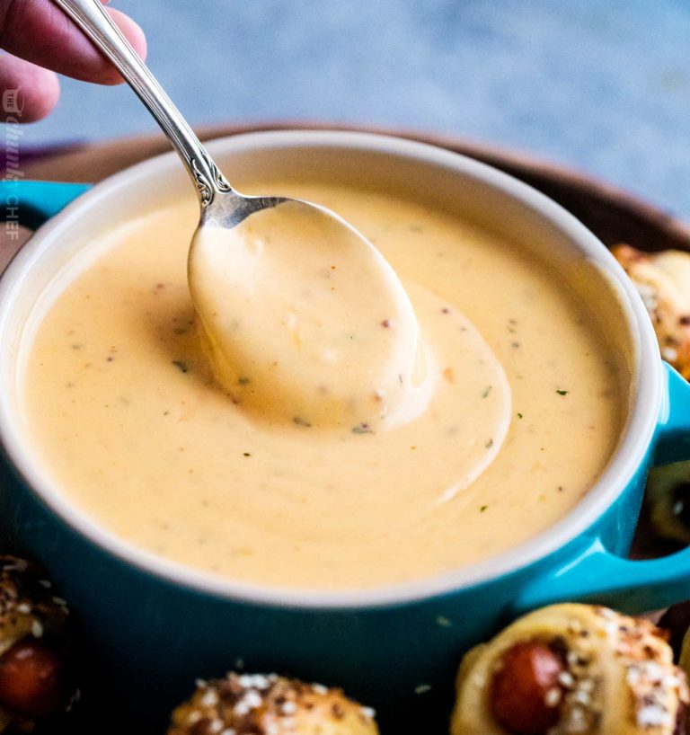 creamy-beer-cheese-sauce-the-chunky-chef