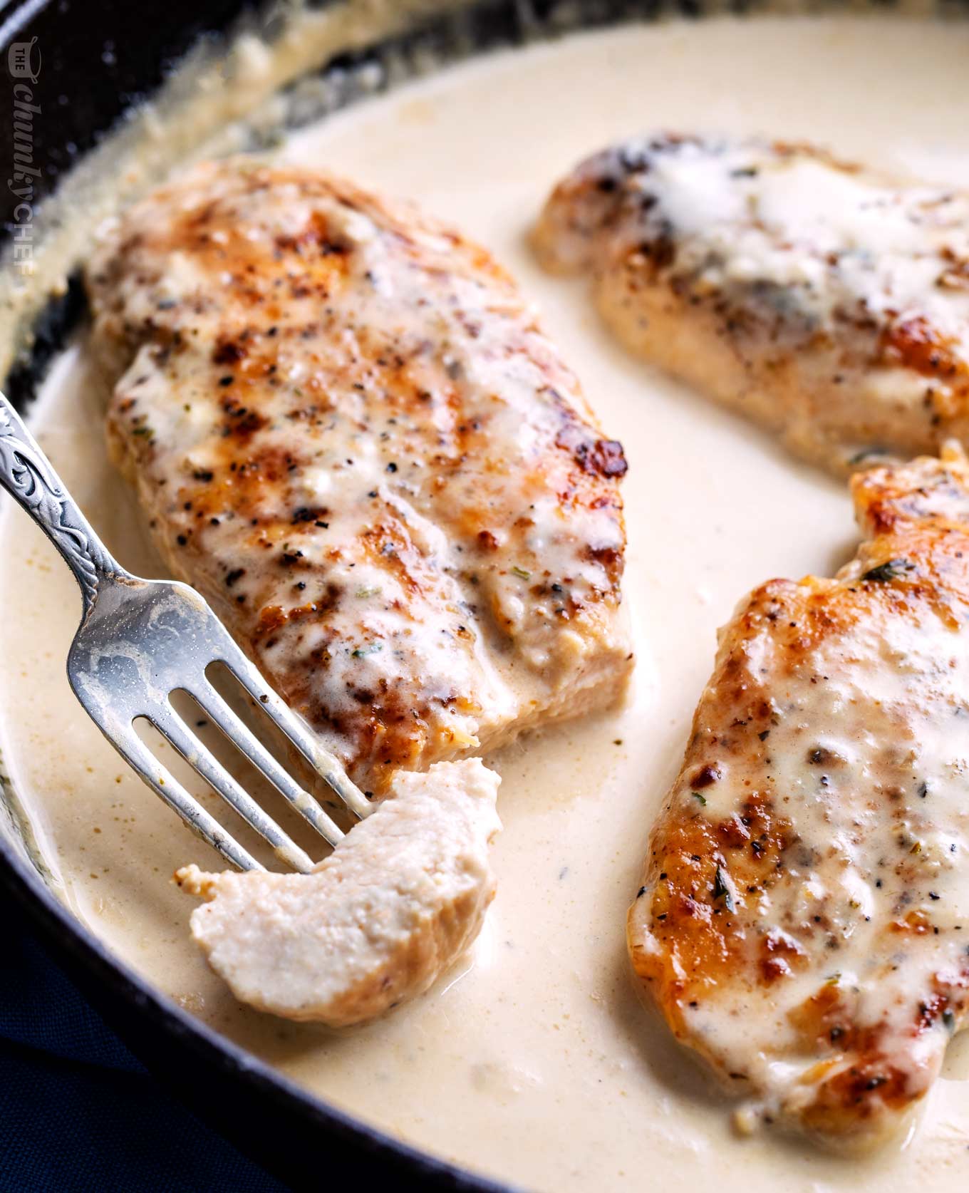 one-pan-creamy-garlic-chicken-breasts-quick-easy-the-chunky-chef