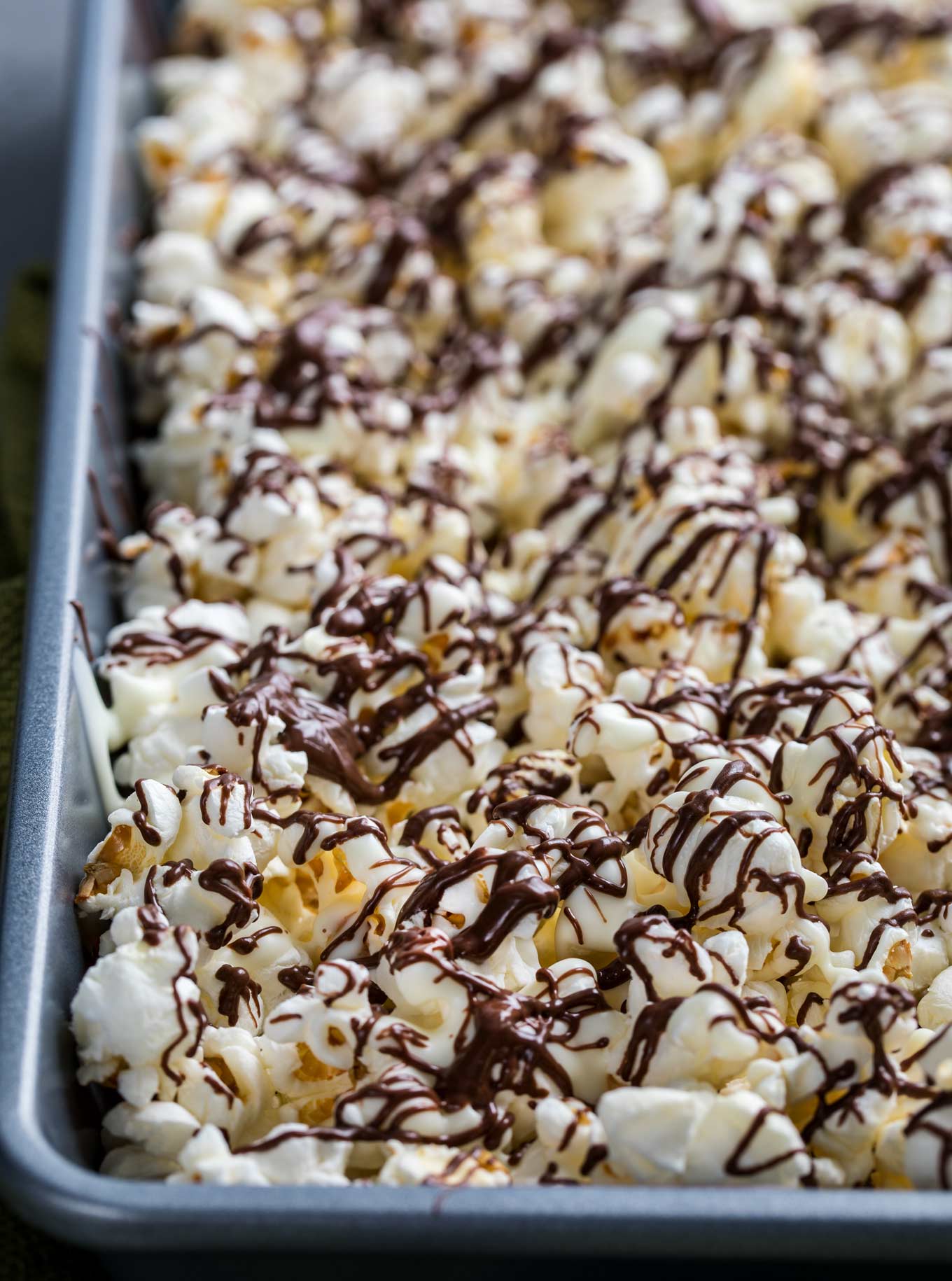 Chocolate Covered Popcorn (white and dark) - The Chunky Chef