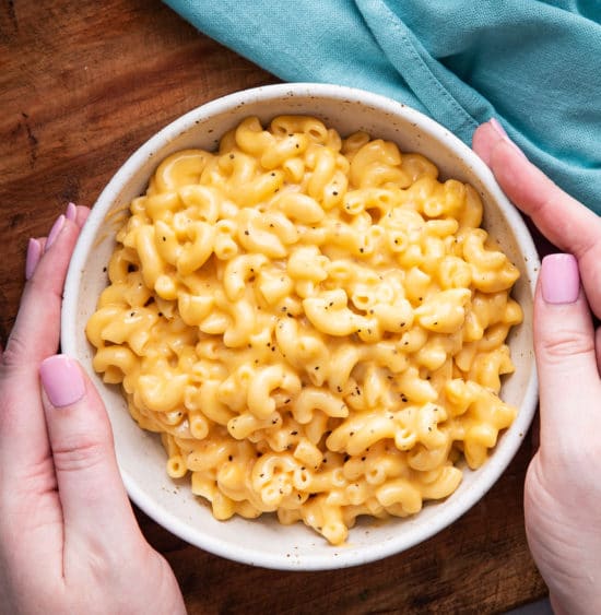 Instant Pot Mac and Cheese (quick dinner idea) - The Chunky Chef