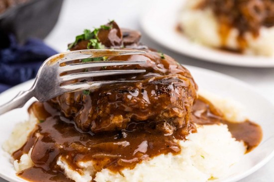 Salisbury Steak (one Pan Recipe) - The Chunky Chef