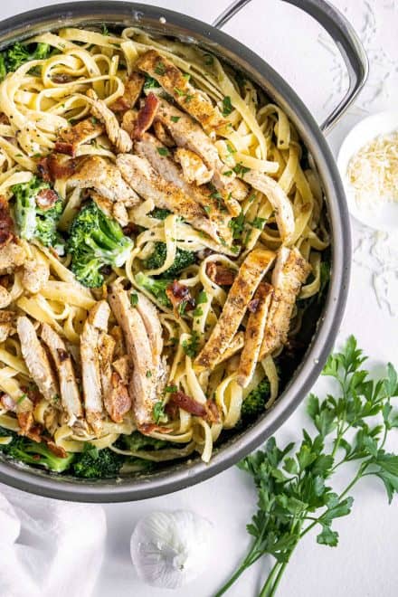 Bacon and Broccoli Chicken Alfredo - The Chunky Chef