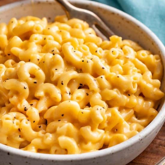 Ultra Creamy Crockpot Mac and Cheese - The Chunky Chef