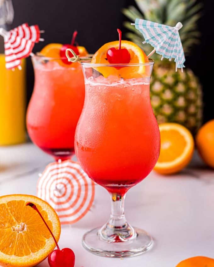 https://www.thechunkychef.com/wp-content/uploads/2021/08/Hurricane-Cocktail-5-680x850.jpg