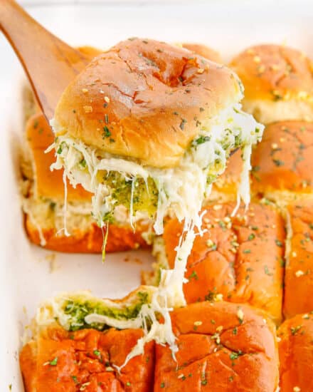 Cheesy Garlic Pesto Chicken Sliders - The Chunky Chef