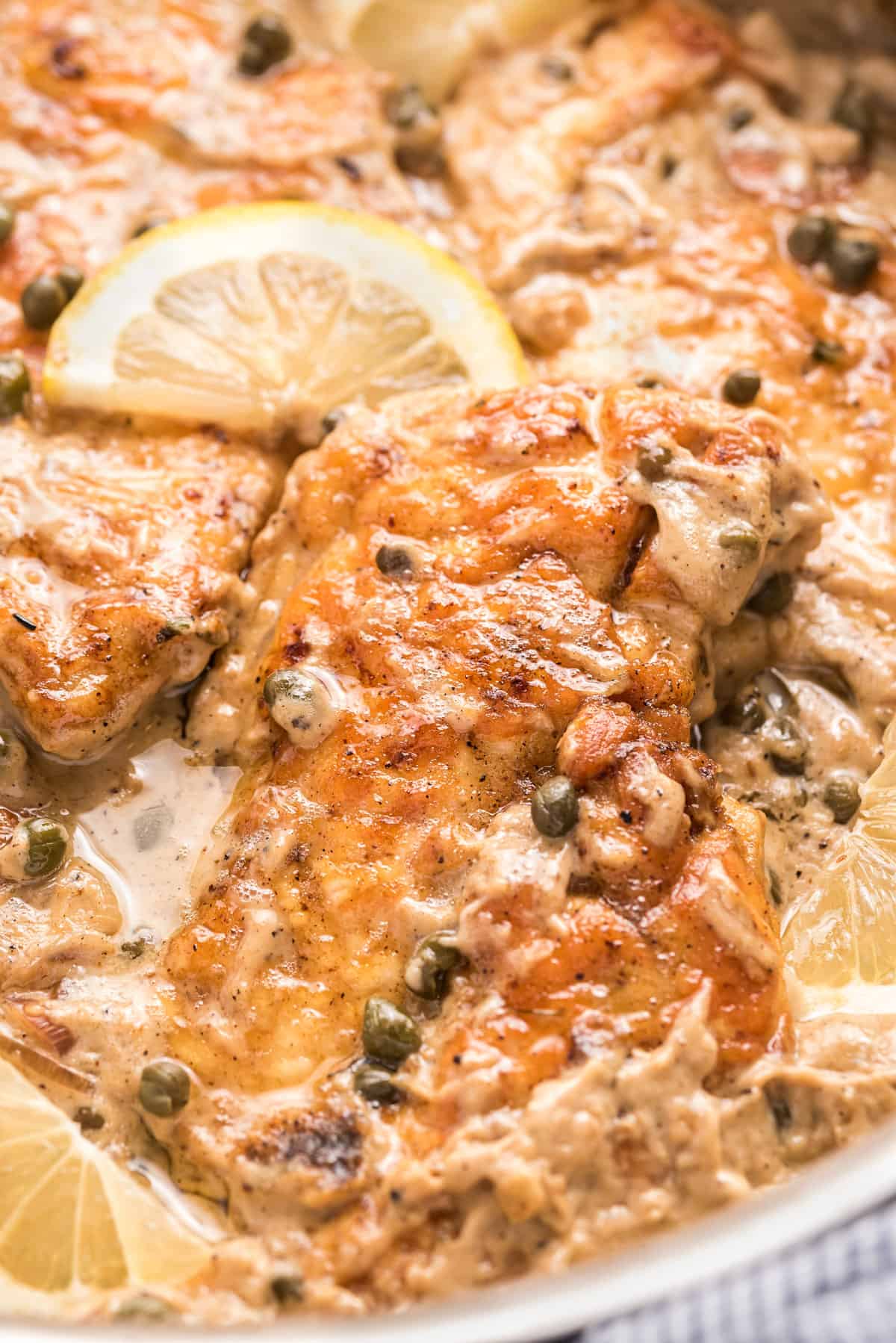 Creamy Lemon Chicken Piccata 30 Minute Meal The Chunky Chef 2328