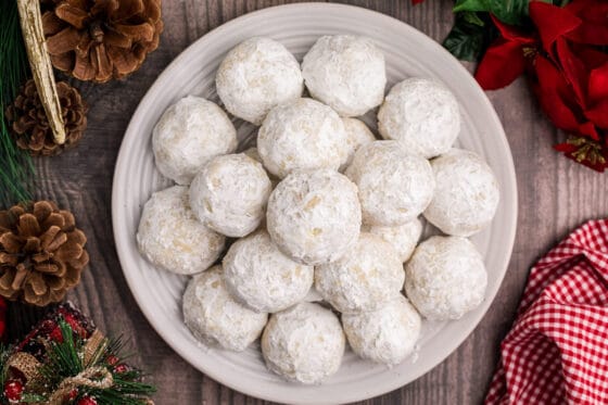 Classic Snowball Cookies - The Chunky Chef