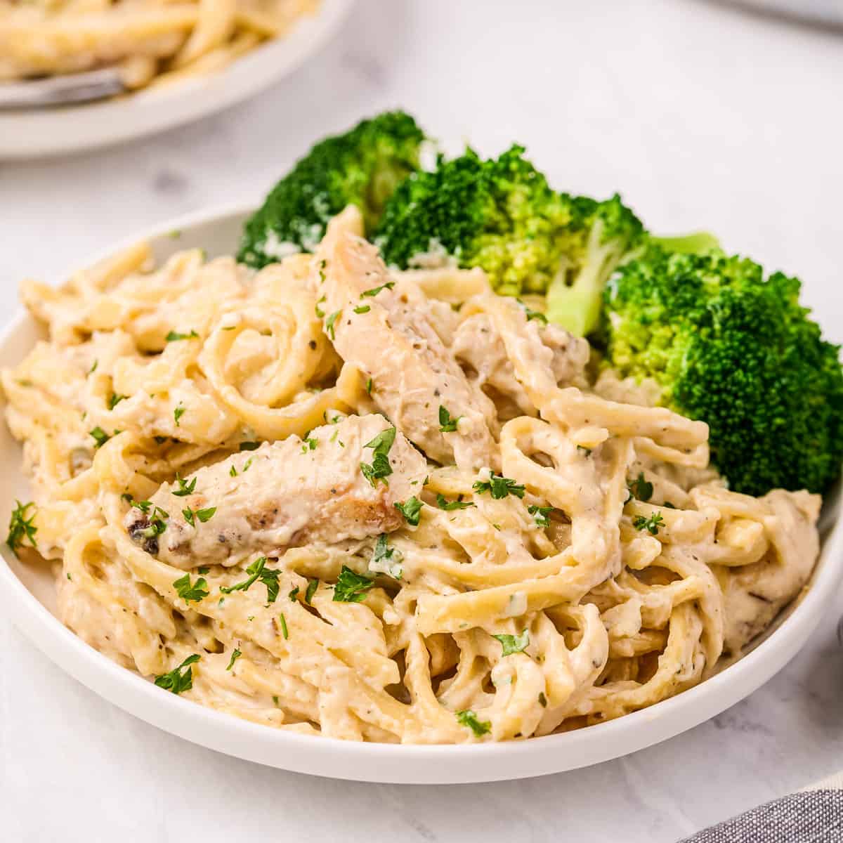 Lightened Up Chicken Alfredo - The Chunky Chef