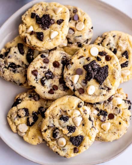 Cookies and Cream Cake Mix Cookies - The Chunky Chef