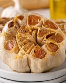 How to Roast Garlic