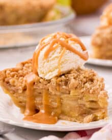 Classic Dutch Apple Pie