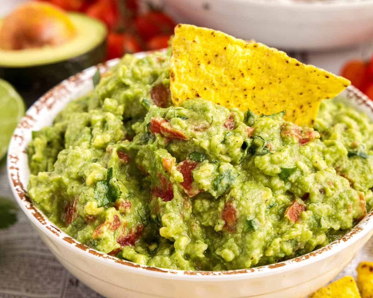 Classic Guacamole Recipe - The Chunky Chef