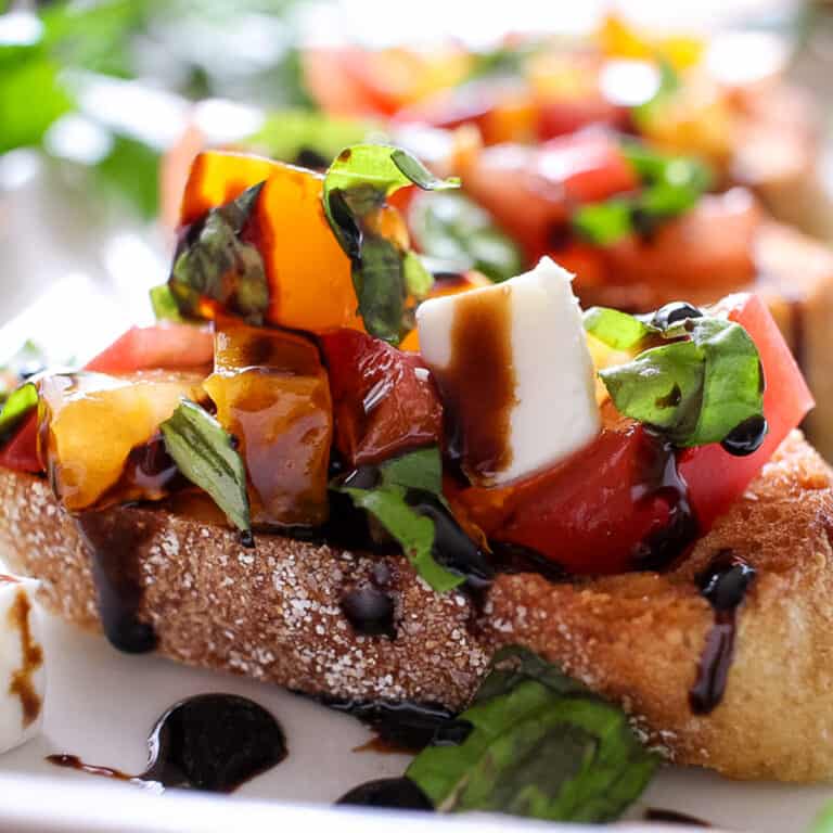 Pesto And Tomato Bruschetta Recipe - The Chunky Chef