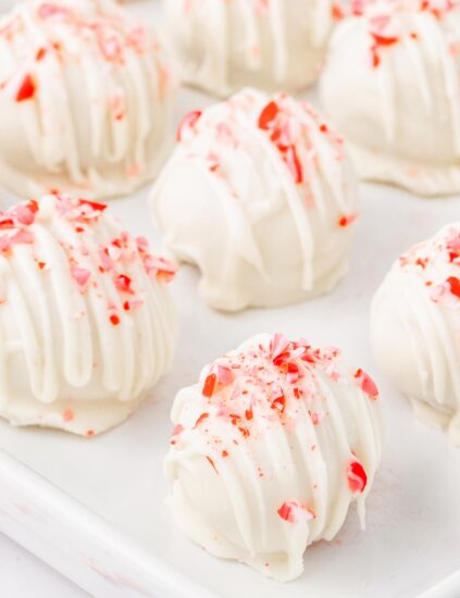 Candy Cane Cake Balls - The Chunky Chef