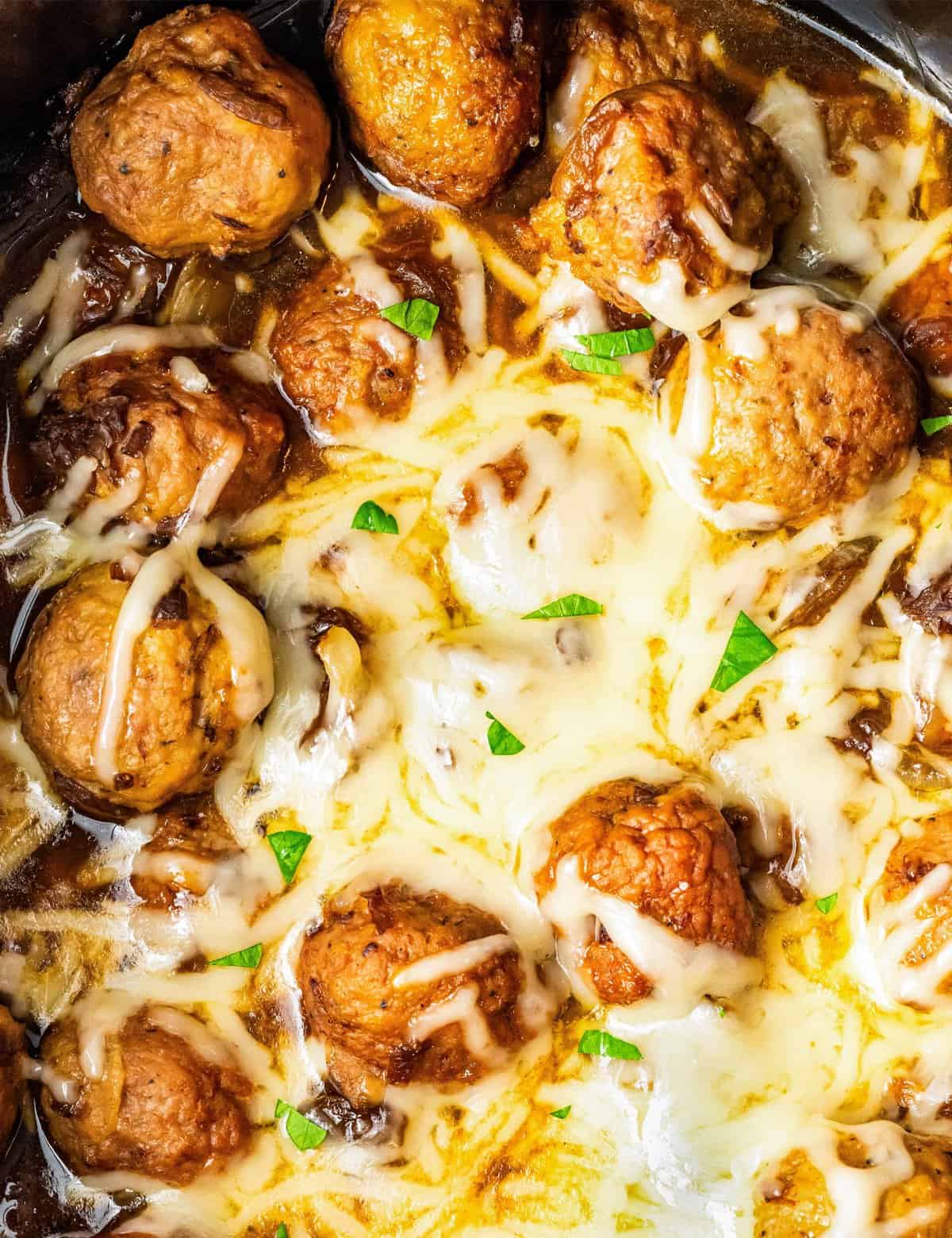 Everything you love about classic French onion dip, combined with meatballs and made so easily in the slow cooker! This meatball recipe is perfect as a fun dinner, or even an appetizer, and is made using just 4 ingredients.