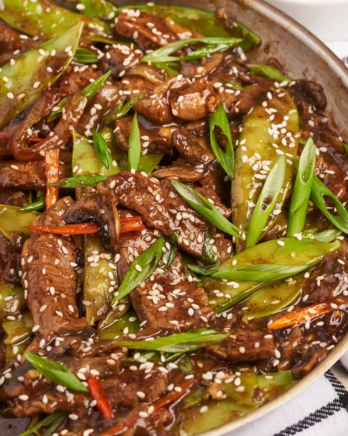 Ginger Black Pepper Beef Stir Fry - The Chunky Chef